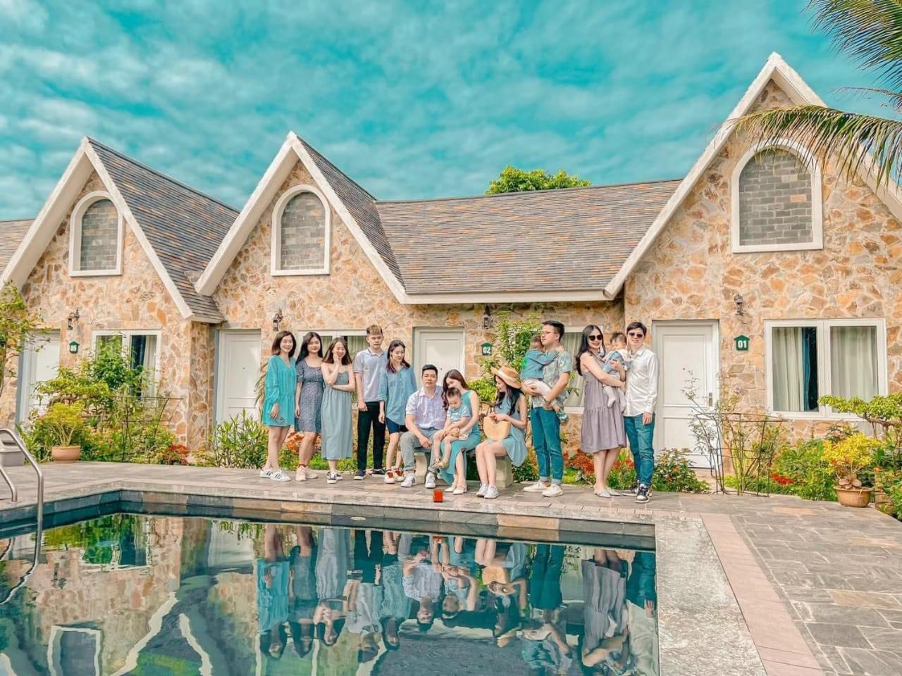 โซนา รีสอร์ต Hotel นิญบิ่ญ ภายนอก รูปภาพ